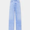 Baggy jeans in denim