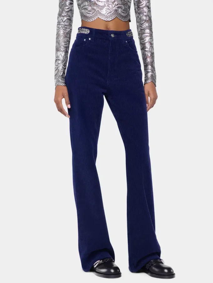 Baggy pants in velvet with 1969 discs