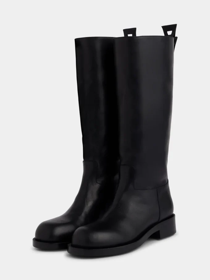 Black boots in smooth leather