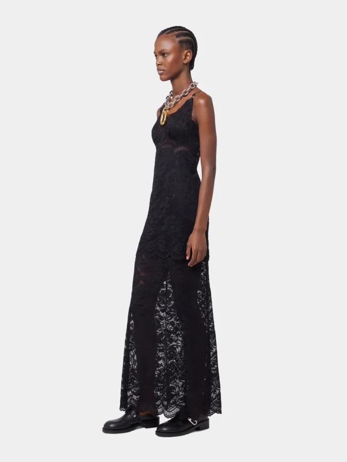 Black long dress in lace