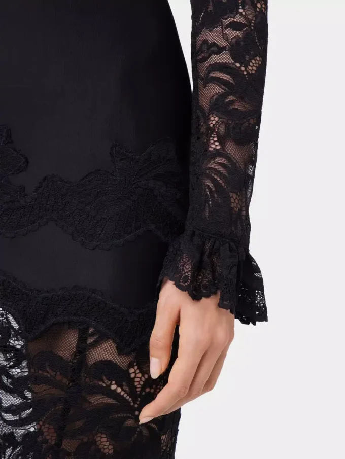 Black long dress in lace and jersey