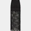 Black long skirt in lace