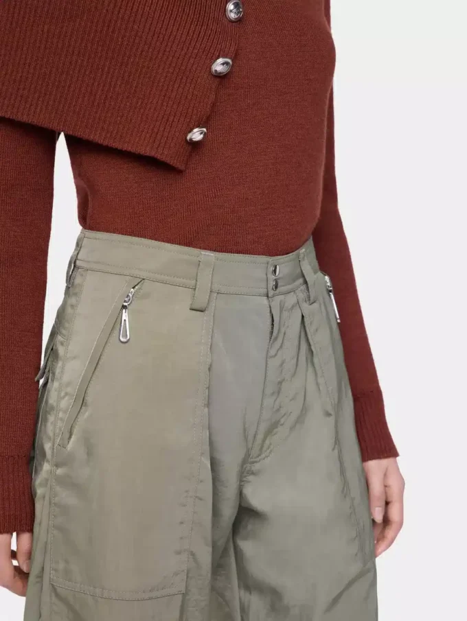 Cargo trousers in technical fabric