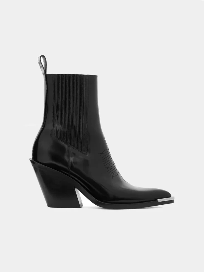 Chelsea black boots