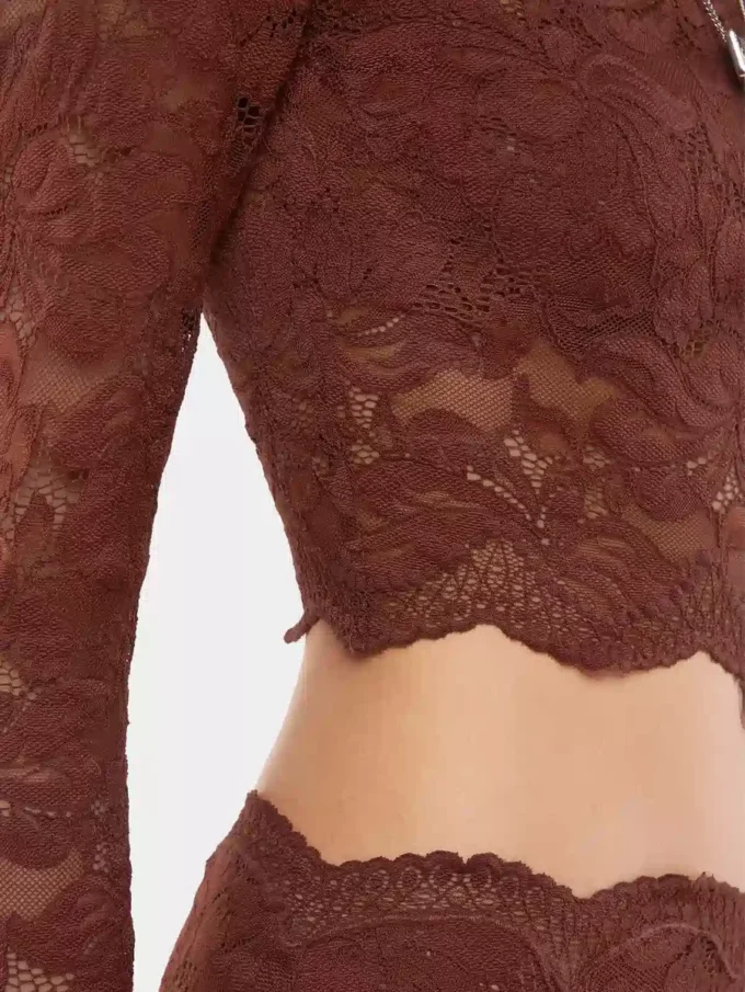 Crop top in lace