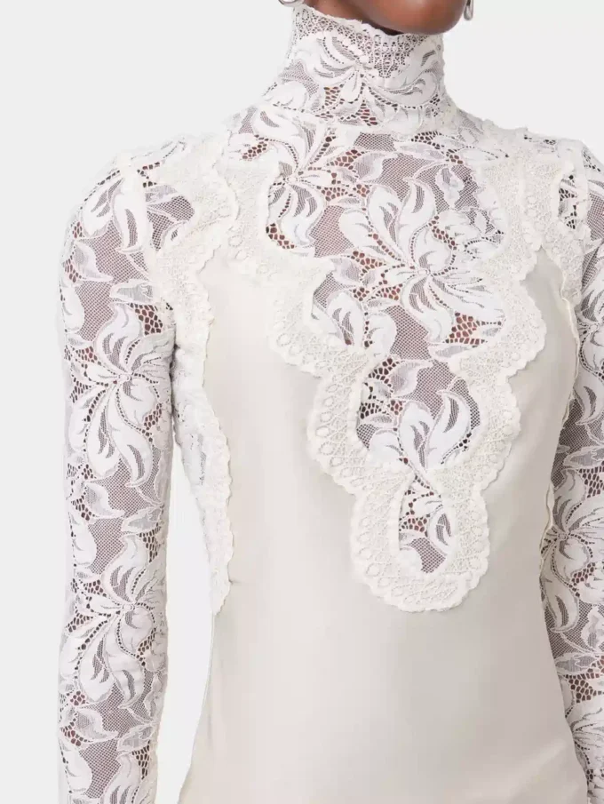 Ivory long-sleeved top in lace and jersey