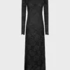 Long dress in lace
