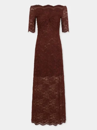 Long dress in lace