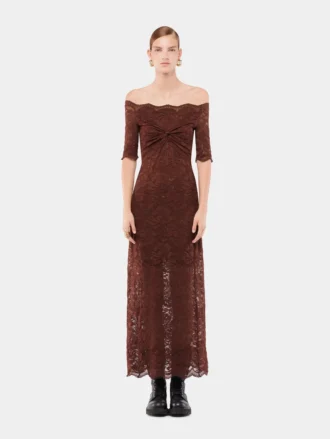 Long dress in lace