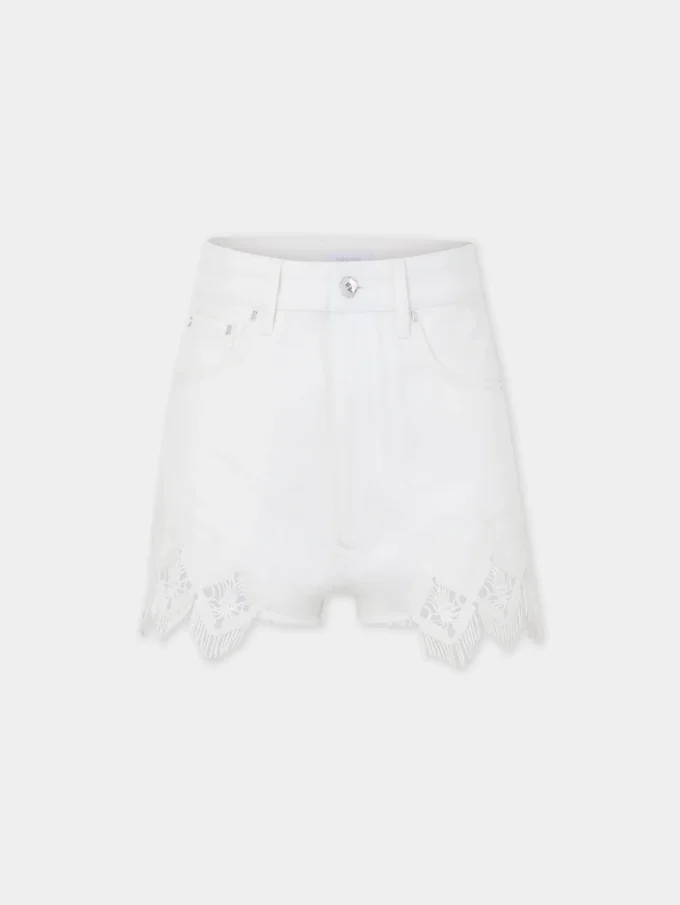 Shorts in denim with embroidery details