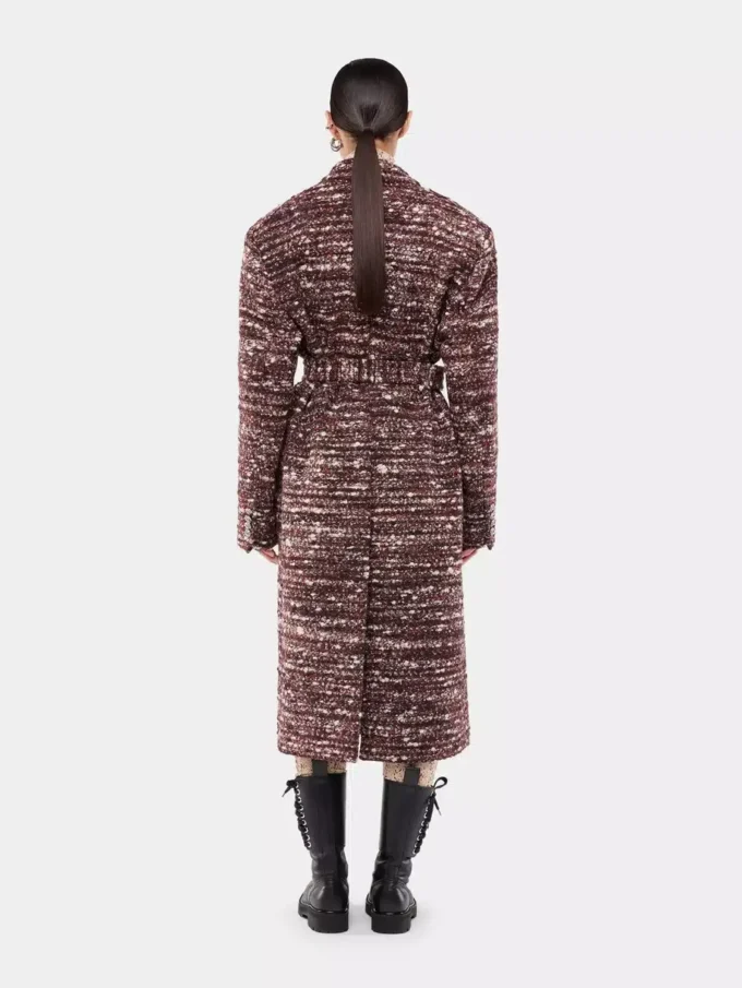 Tailored coat in wool