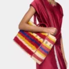Tote bag in raffia with straps